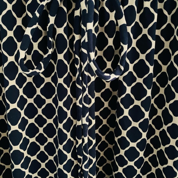 En Focus Studio Dress - Picture 4 of 6